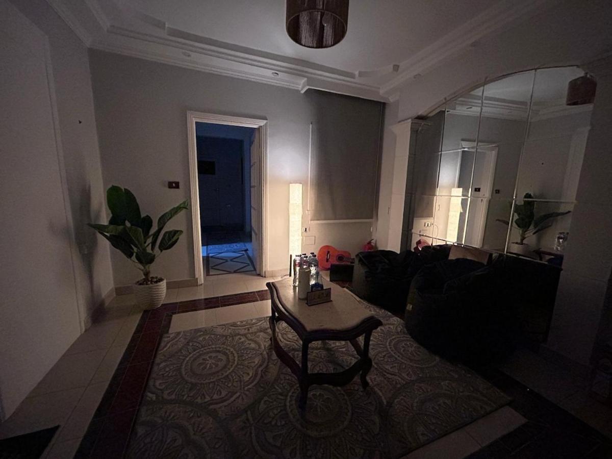 Homestay Unique Near To Airport, Nasr